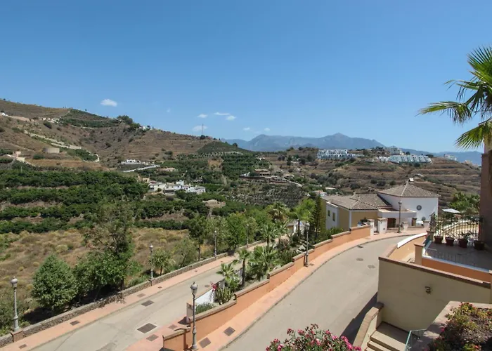 Tamango Hill Apartment