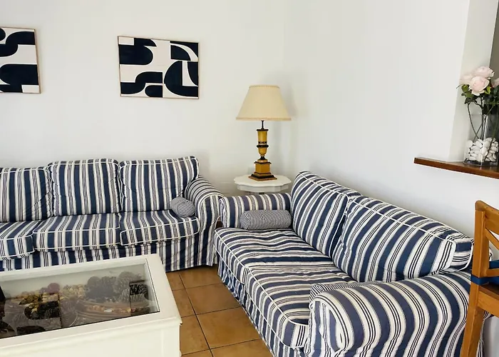 Tamango Hill Apartment